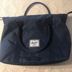Herschel duffle bag great condition‼️‼️